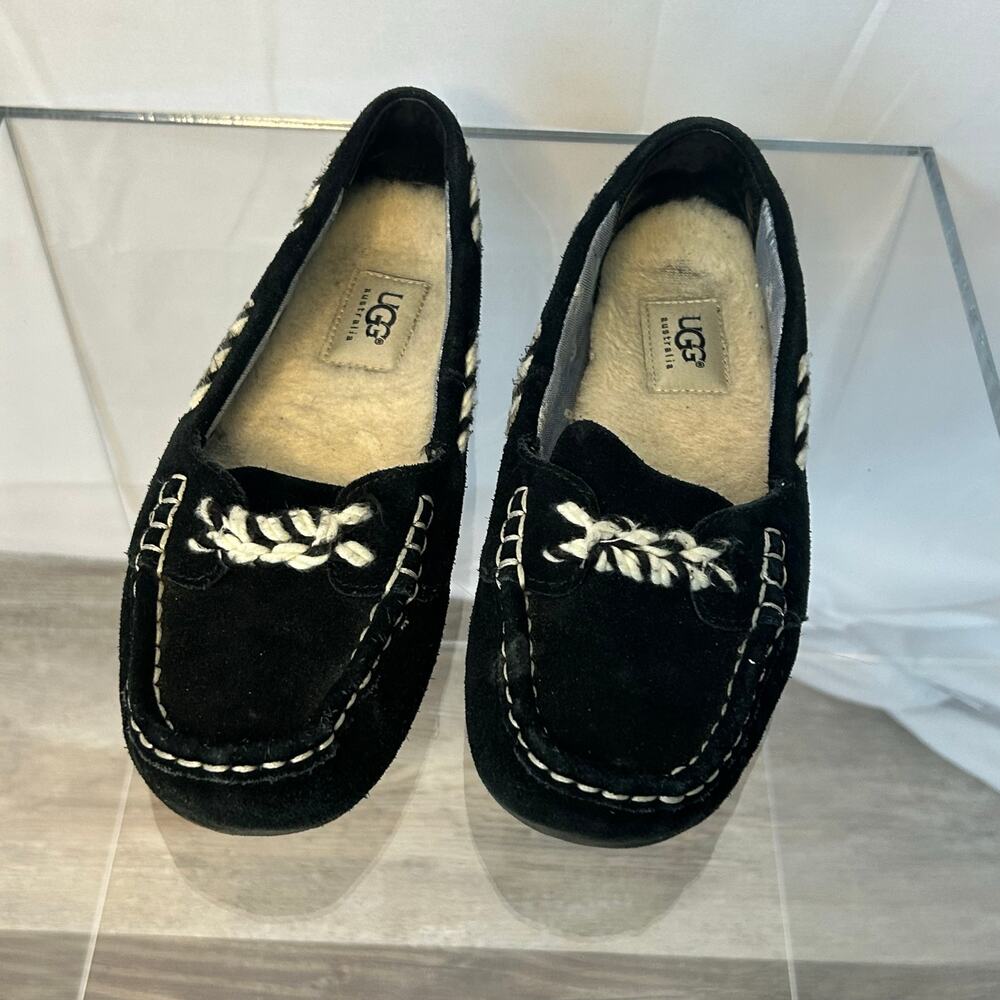 UGG Australia Black Suede Loafers Moccasins W 6 Shearling Lined festival comfort